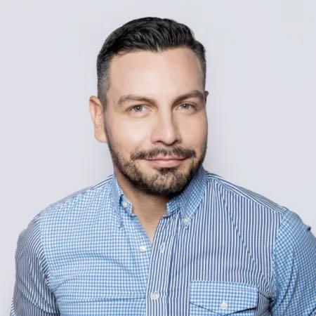 Dr. Roberto Castillo